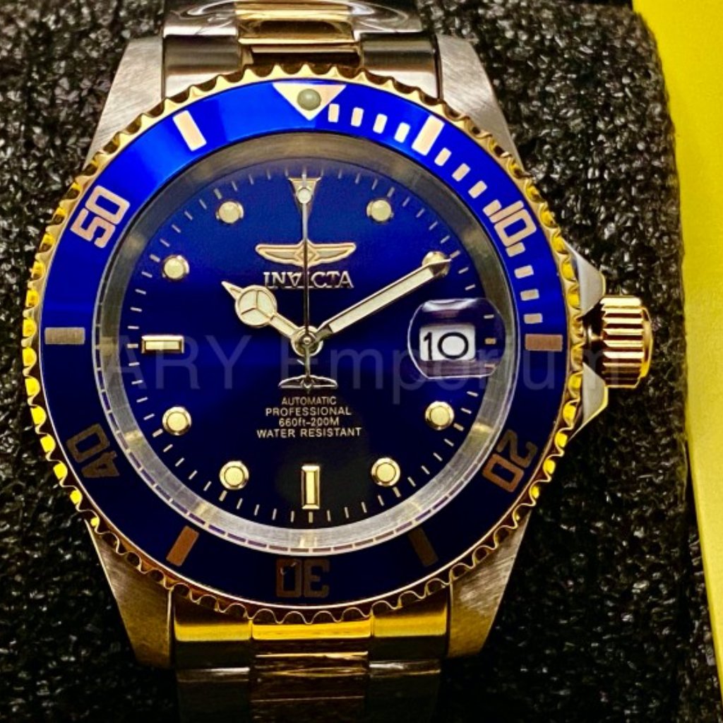 New Invicta Pro Diver 40mm Blue Dial Quartz Watch
